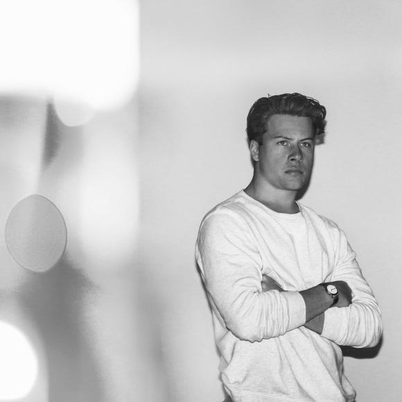 Meet your Posher, Devin - Picture 1 of 1